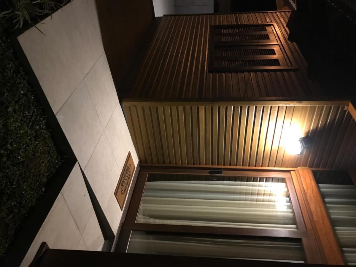 Canyons Guest House Praia Grande  Esterno foto